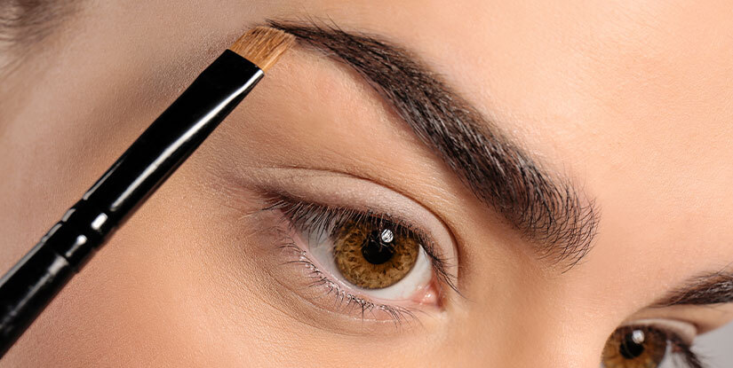 Eyebrow Trends 2025 – Top Styles & Beauty Looks